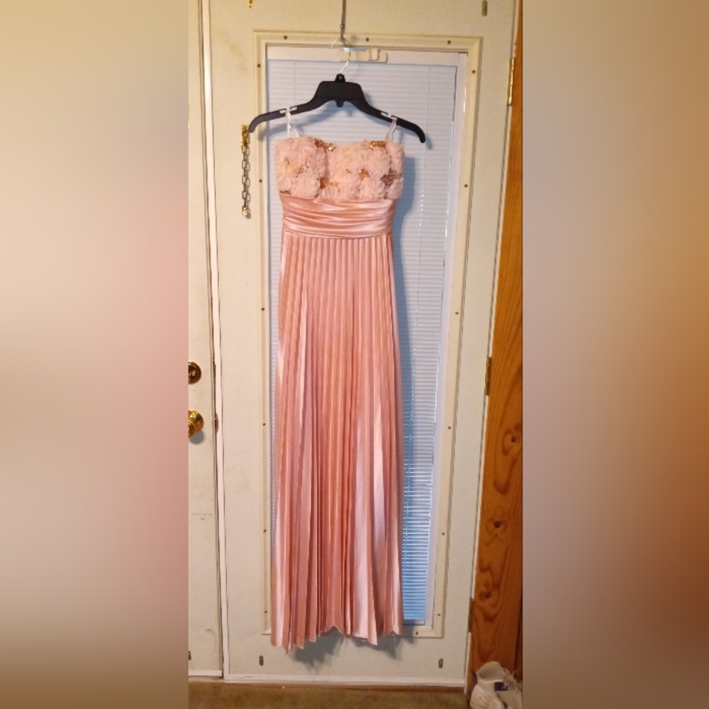 Prom dress/bridesmaid dress